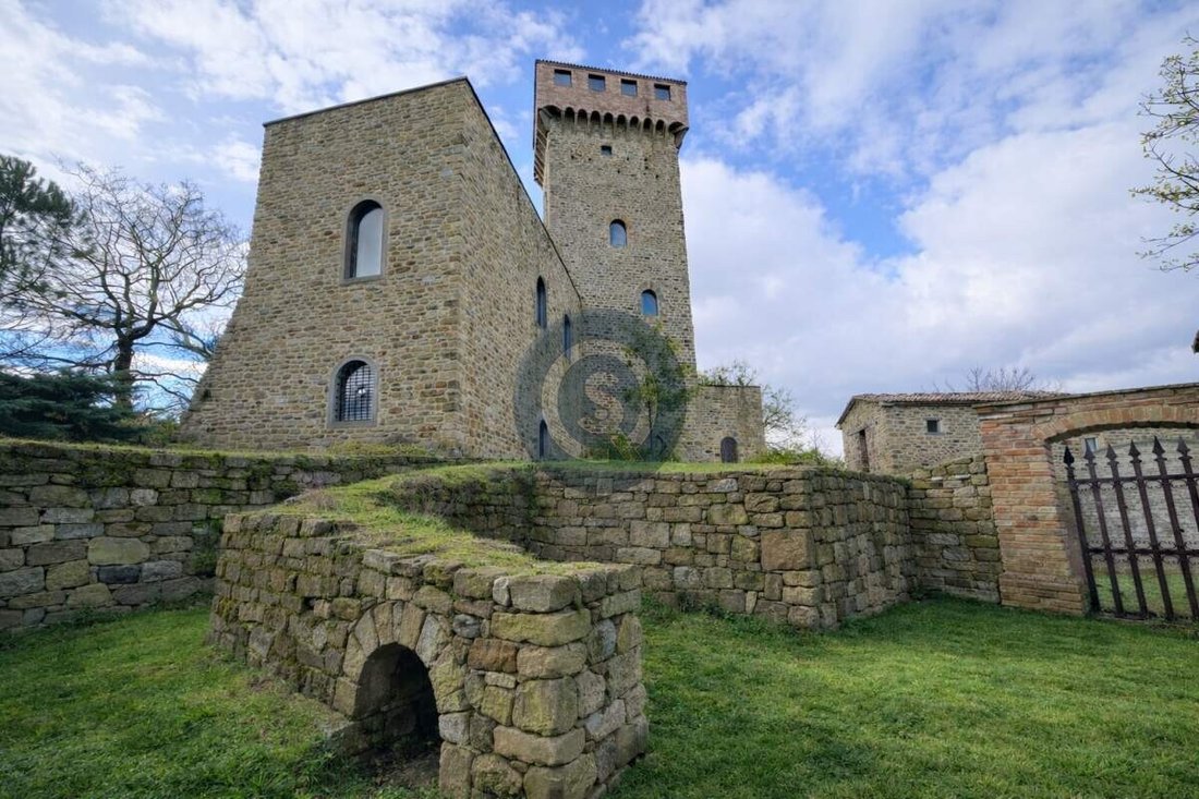 House in Passignano sul Trasimeno, Umbria, Italy 1 - 17236183