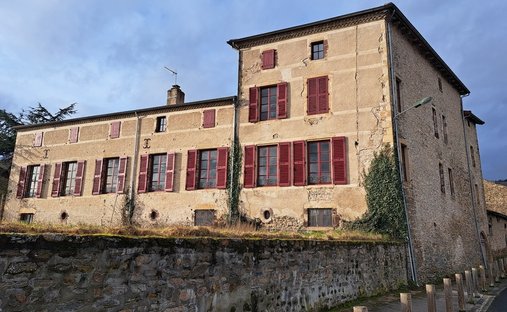 Villa a Ardes, Auvergne-Rodano-Alpi, Francia 1