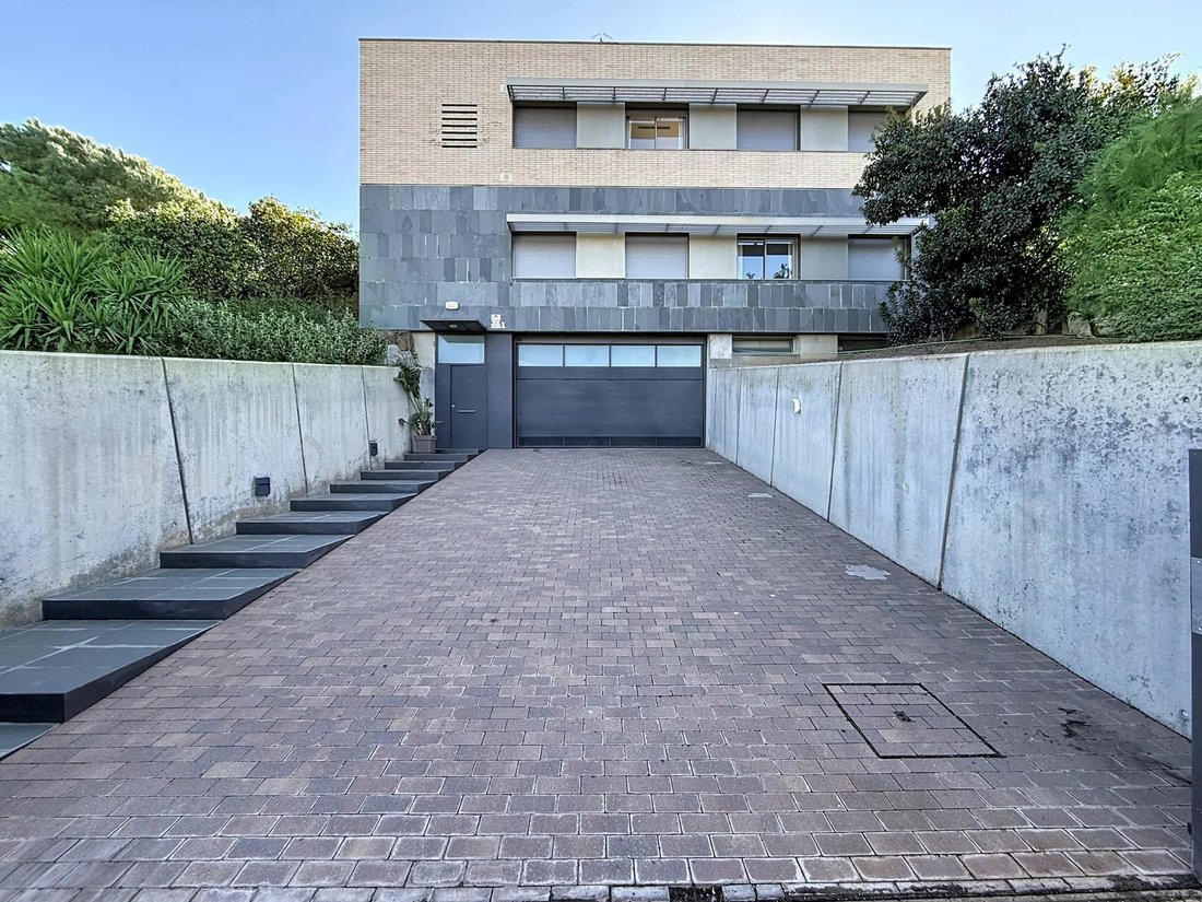 House in Alella, Catalonia, Spain 4 - 15596652