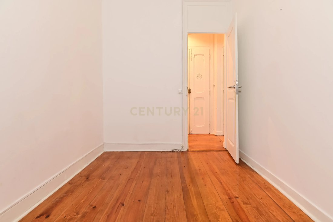 Apartment in Arroios, Lisbon, Portugal 4 - 17233659