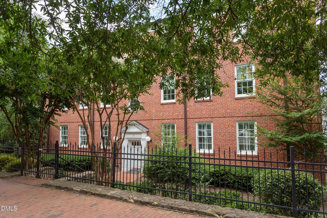 Condo in Chapel Hill, North Carolina, United States 1 - 17236758