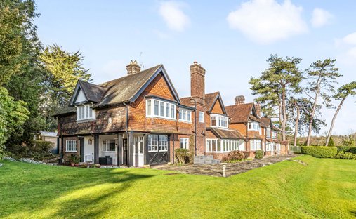 Apartment in East Sussex, England 1