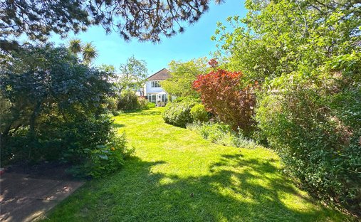 House in Hersham, Elmbridge, England 1