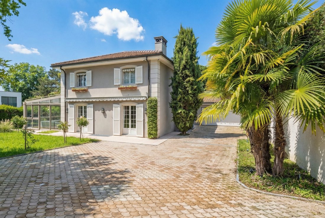 Charming House In Collonge Bellerive