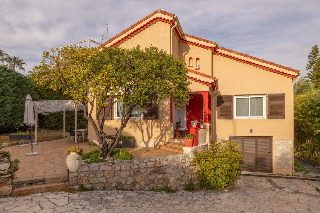 House in Cap Martin, Roquebrune-Cap-Martin, France 2 - 17235527