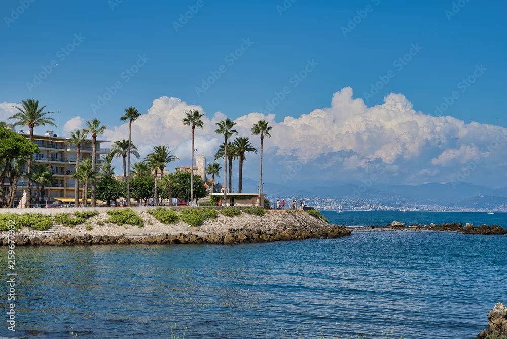 Villa in Les Bastides, Antibes, France 1 - 17235056
