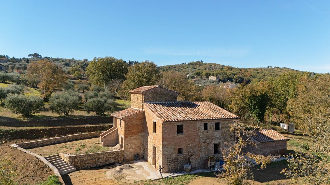 Country House in Lucignano, Tuscany, Italy 4 - 17237449