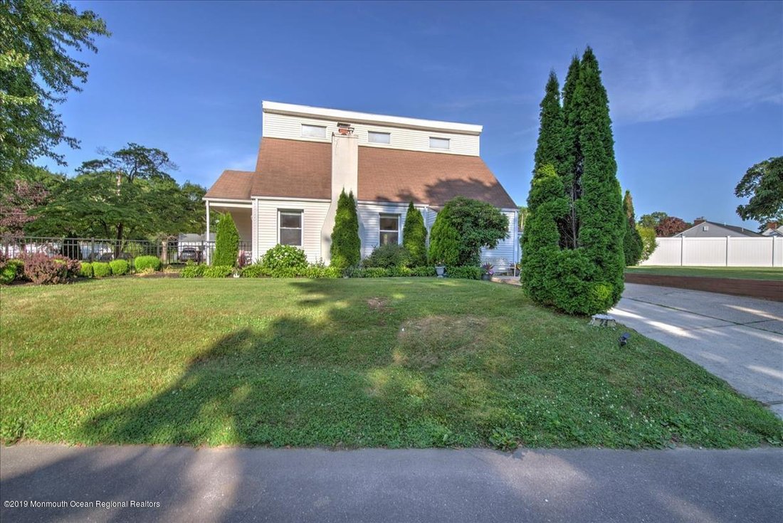 House in West Long Branch, New Jersey, United States 2 - 17234484