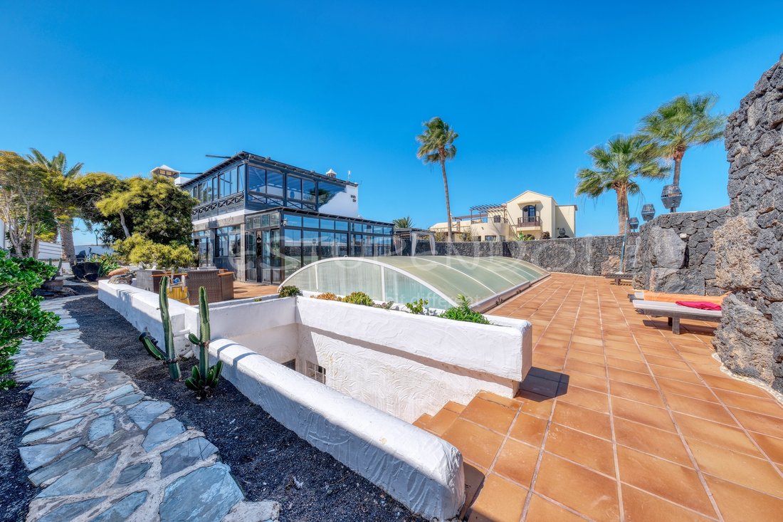 Villa in Costa Teguise, Teguise, Canary Islands 2 - 16796844