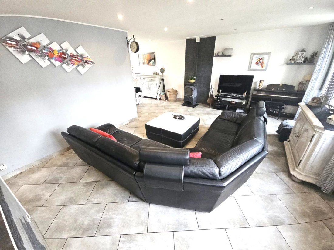 House in Ormesson-sur-Marne, Ile-de-France, France 3 - 17237403