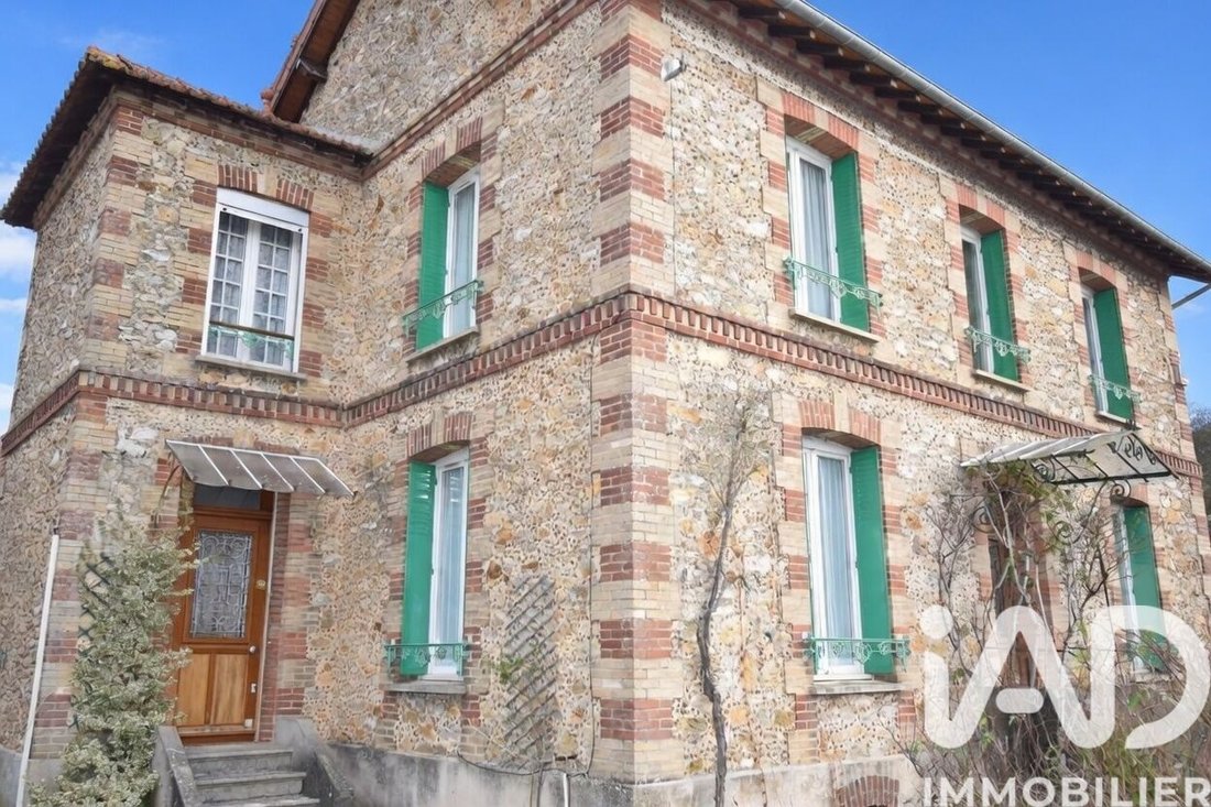 House in Verneuil-l'Etang, Ile-de-France, France 1 - 16953435