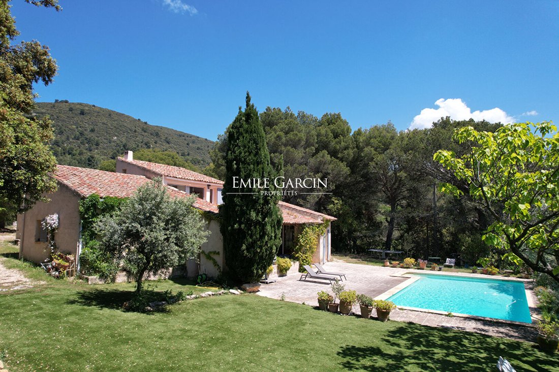 Villa in Lourmarin, Provence-Alpes-Côte d'Azur, France 3 - 17236959
