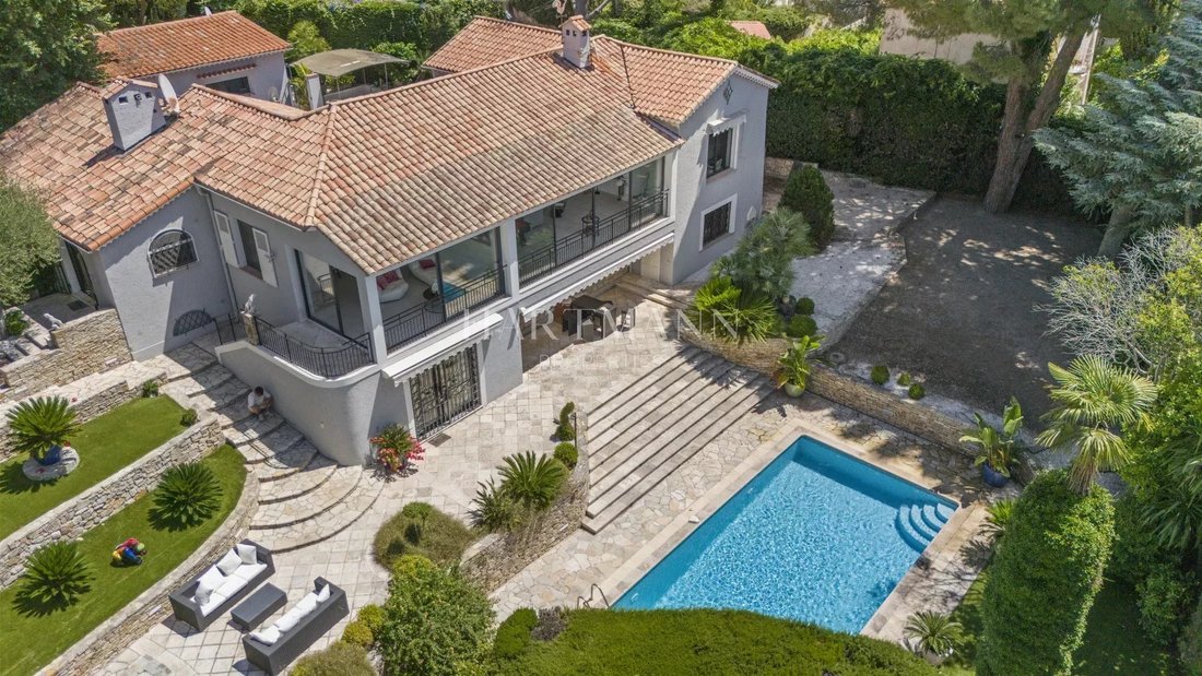 Villa in Cannes, Provence-Alpes-Côte d'Azur, France 1 - 17235422