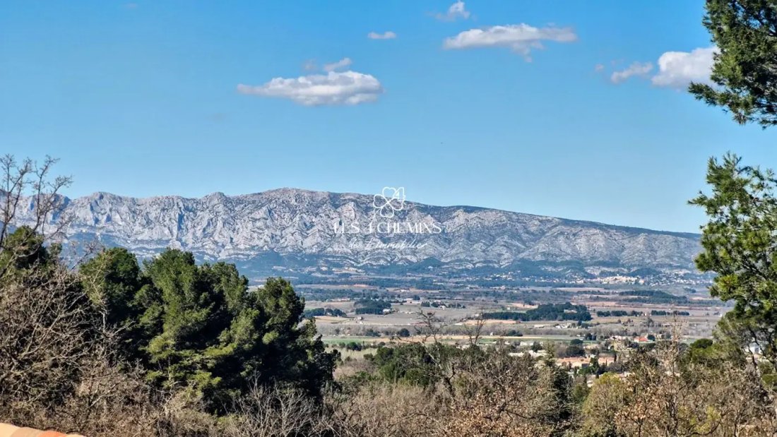 House in Trets, Provence-Alpes-Côte d'Azur, France 2 - 17237065