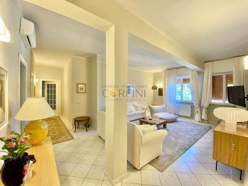Apartment in Center, Forte dei Marmi, Tuscany 3 - 17234875