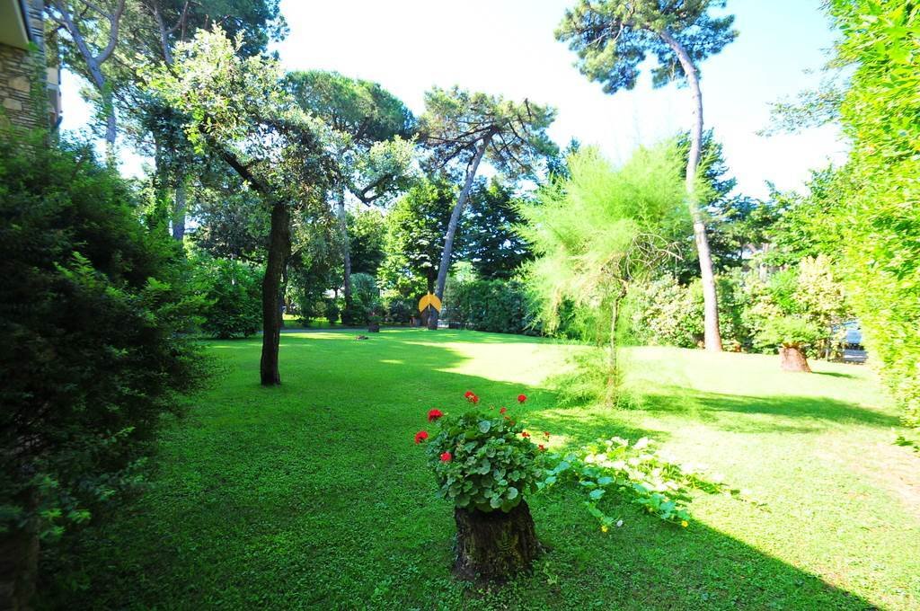 Villa in Pietrasanta, Tuscany, Italy 4 - 17234767