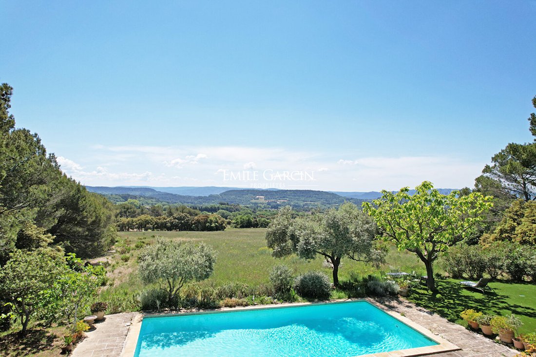 Villa in Lourmarin, Provence-Alpes-Côte d'Azur, France 1 - 17236959