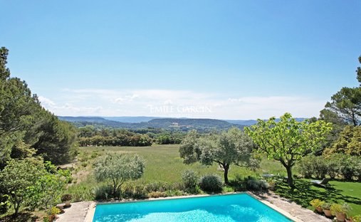 Villa in Lourmarin, Provence-Alpes-Côte d'Azur, France 1