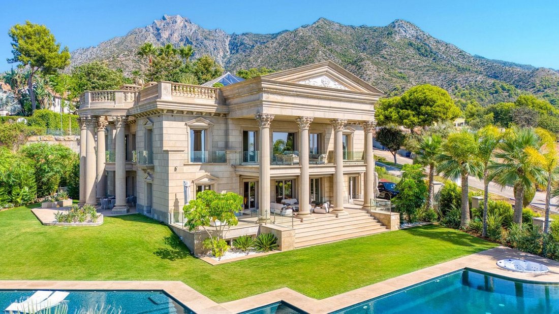 Villa in Sierra Blanca, Marbella, Spain 1 - 17234556
