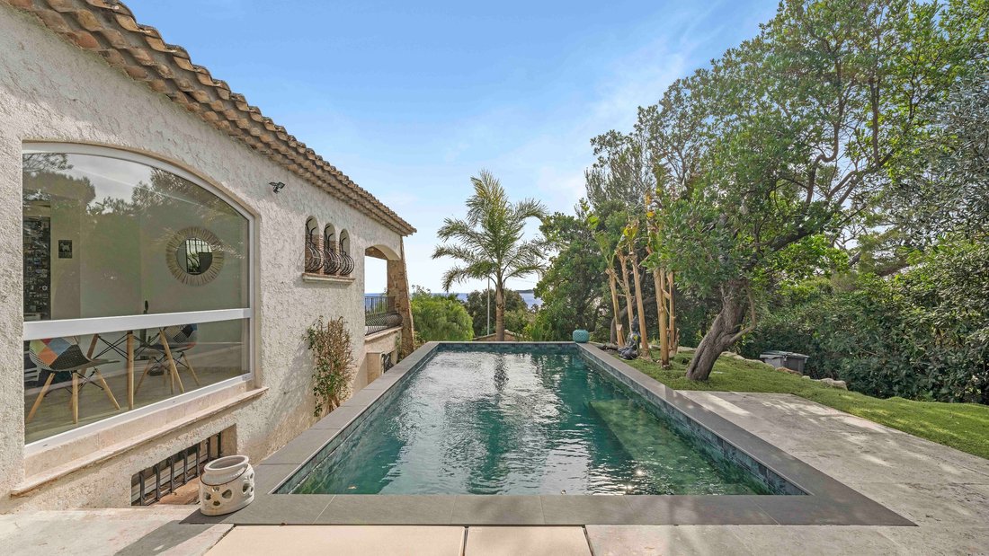 House in Les Issambres, Roquebrune-sur-Argens, France 2 - 17237352