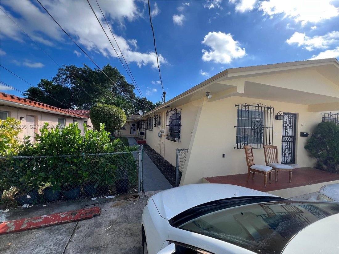 House in Miami, Florida, United States 2 - 17235938