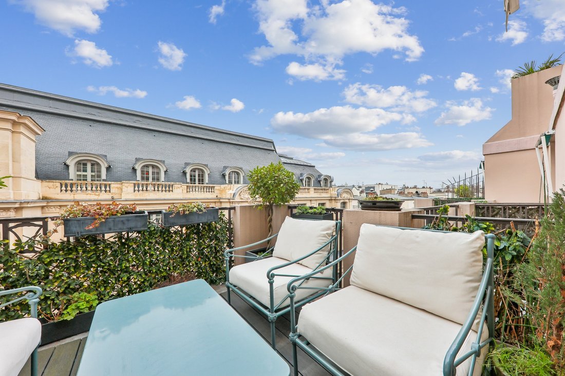 Apartment in Elysées-Madeleine, Paris 8e Arrondissement, Paris 1 - 17237916