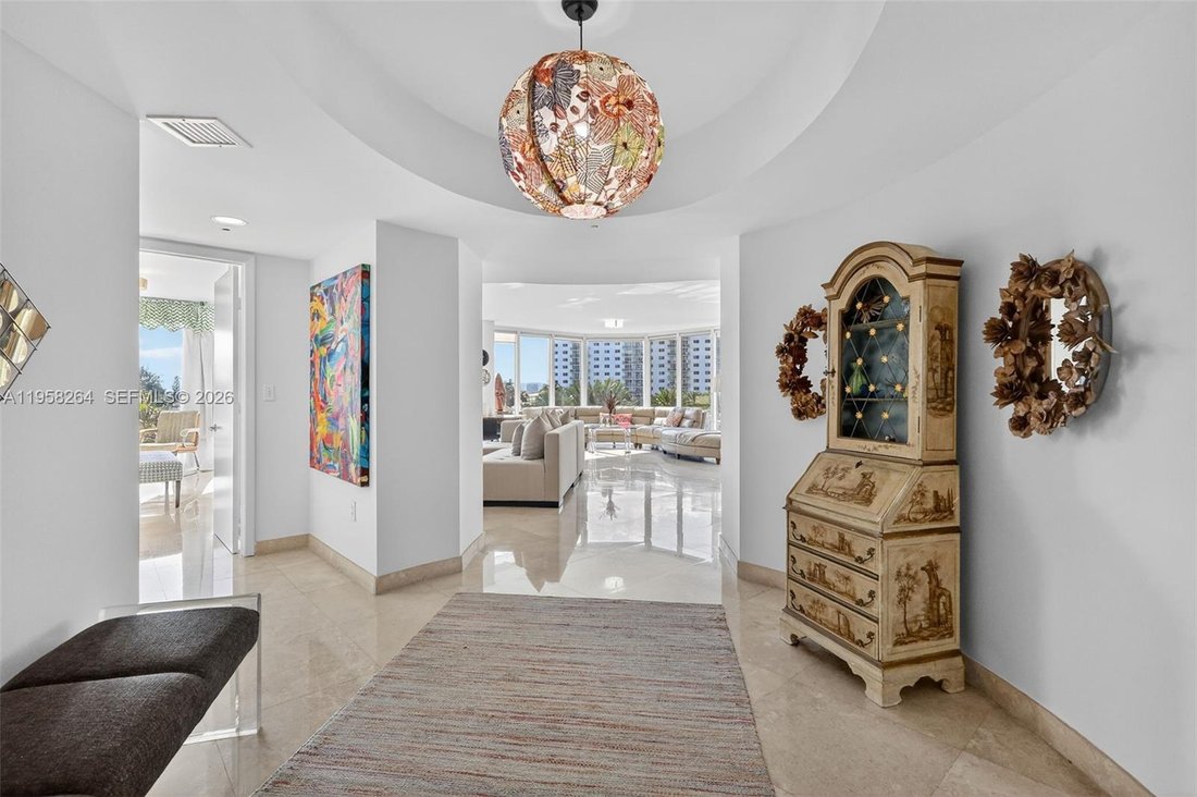 Condo in Sunny Isles Beach, Florida, United States 3 - 17235925