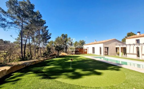 House in Trets, Provence-Alpes-Côte d'Azur, France 1