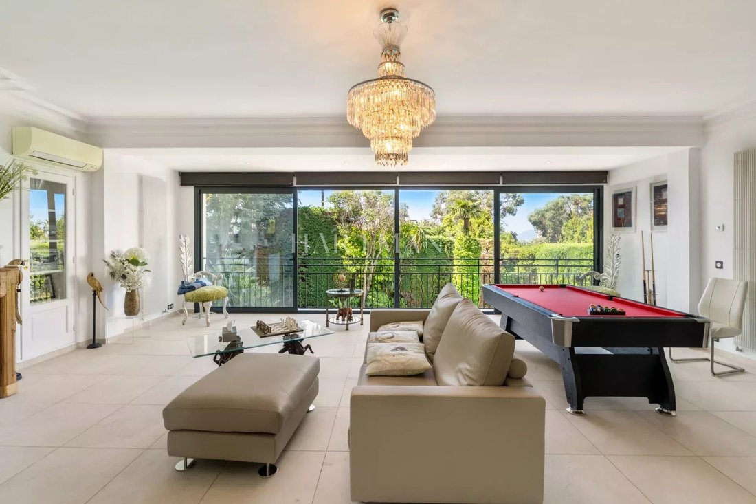 Villa in Cannes, Provence-Alpes-Côte d'Azur, France 4 - 17235422