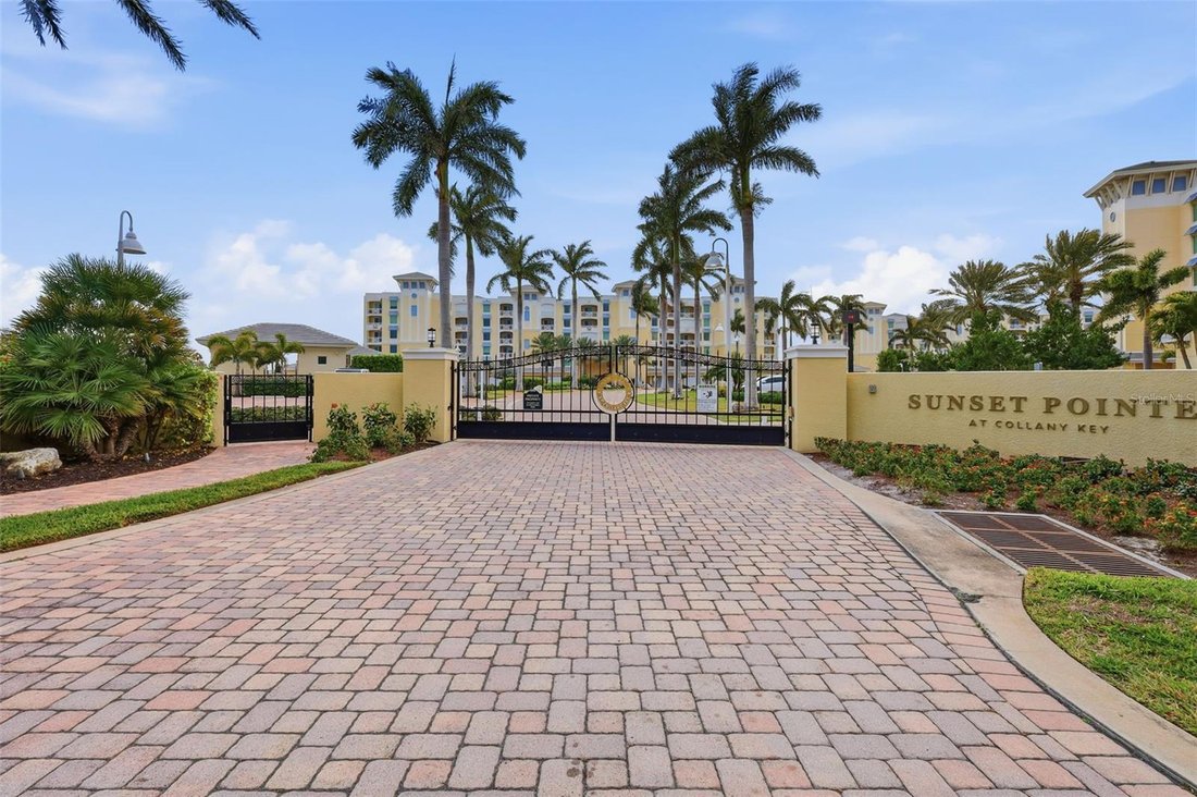 Condo in St. Petersburg, Florida, United States 2 - 17182487