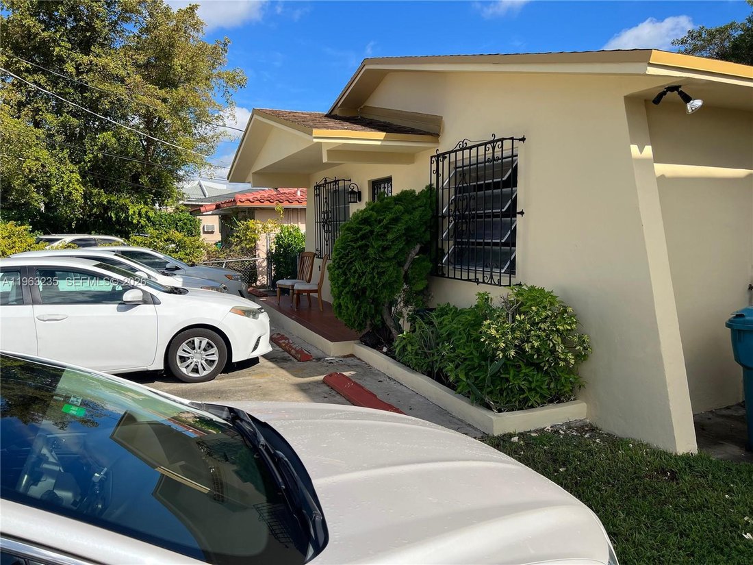 House in Miami, Florida, United States 4 - 17235938