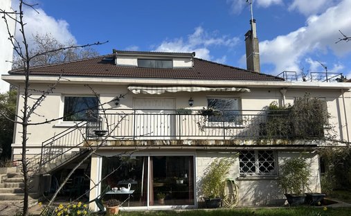 Casa en Adamville, Saint-Maur-des-Fossés, Francia 1