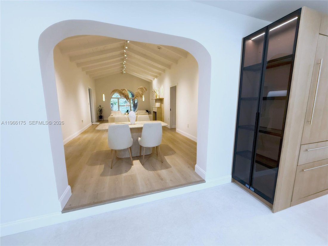 House in Miami, Florida, United States 4 - 17235941