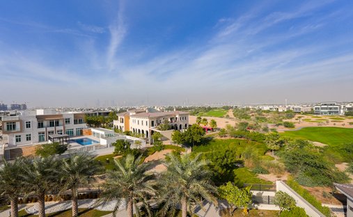 Villa in Hadaeq Sheikh Mohammed Bin Rashid, Dubai, United Arab Emirates 1