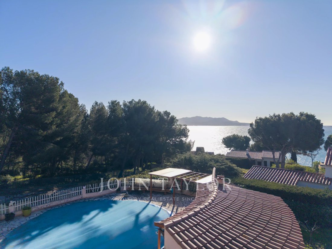 Villa in Beaucours-La Gorguette-La Morvenede, Sanary-sur-Mer, France 3 - 17235476