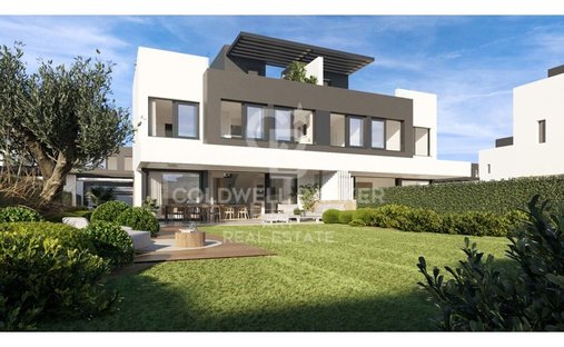 Haus in Estepona, Andalusien, Spanien 1