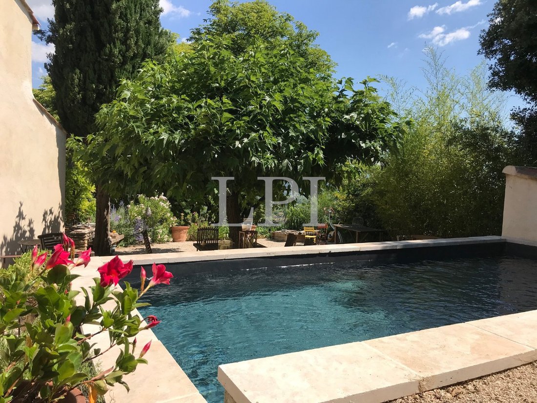 House in Saint-Saturnin-lès-Apt, Provence-Alpes-Côte d'Azur, France 4 - 17235261