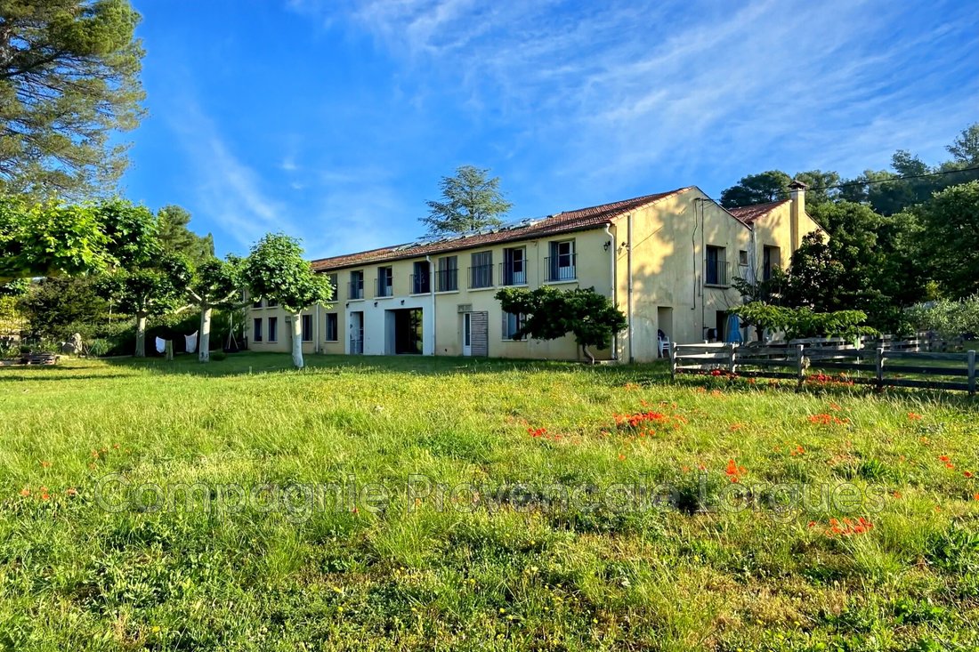 Villa in Villecroze, Provence-Alpes-Côte d'Azur, France 1 - 17234993