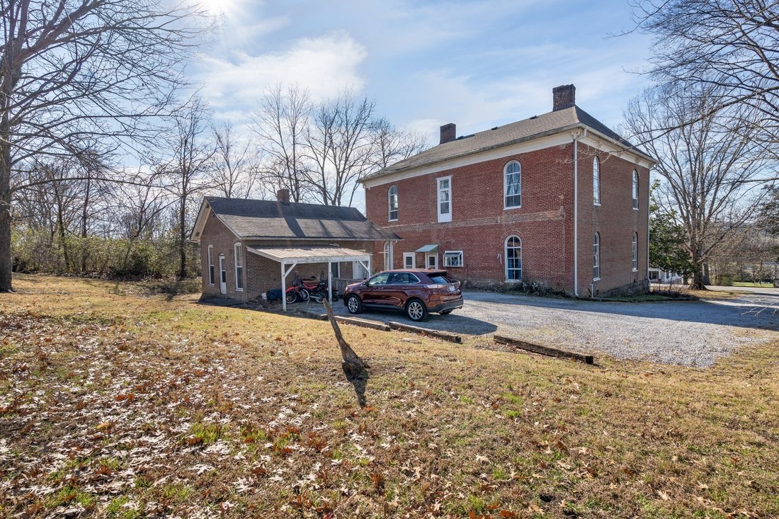 House in Wartrace, Tennessee, United States 4 - 17236418