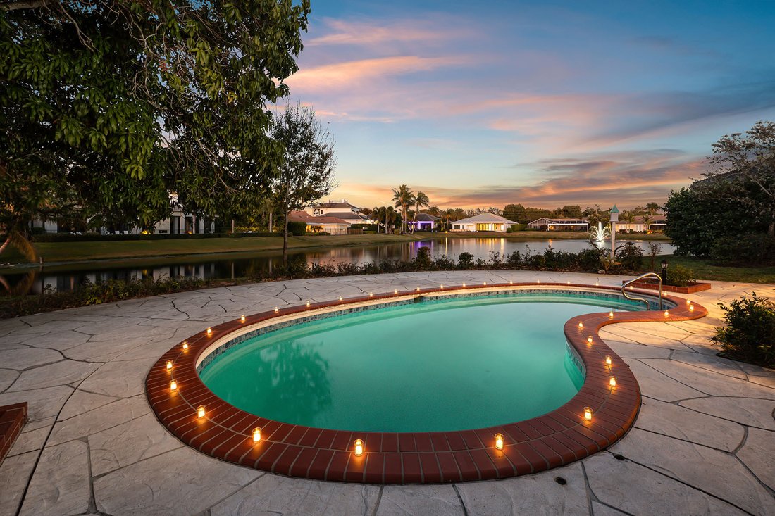 House in Naples, Florida, United States 3 - 17139284