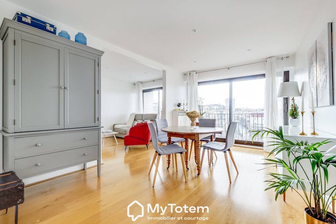 Apartment in Centre Ville-Sarments, Châtillon, France 4 - 17235075