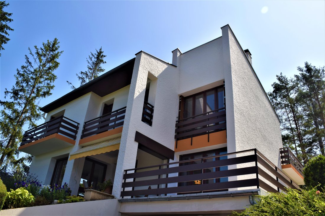 Villa in La Tour-en-Jarez, Auvergne-Rhône-Alpes, France 1 - 17235180