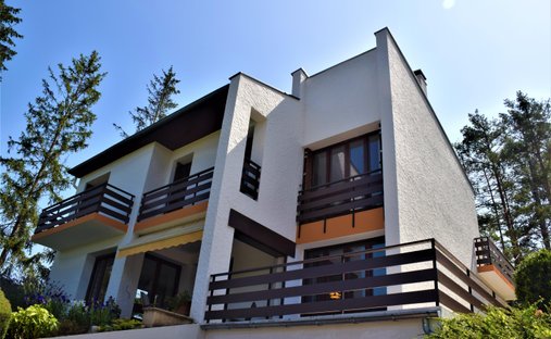 Villa in La Tour-en-Jarez, Auvergne-Rhône-Alpes, France 1