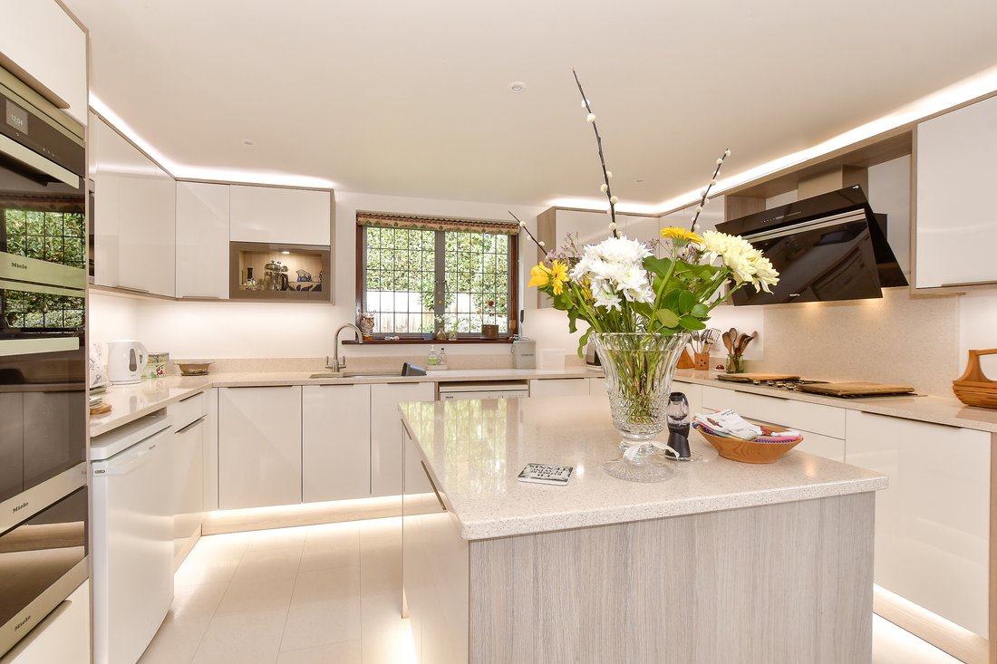 House in Bembridge, England 3 - 17236928