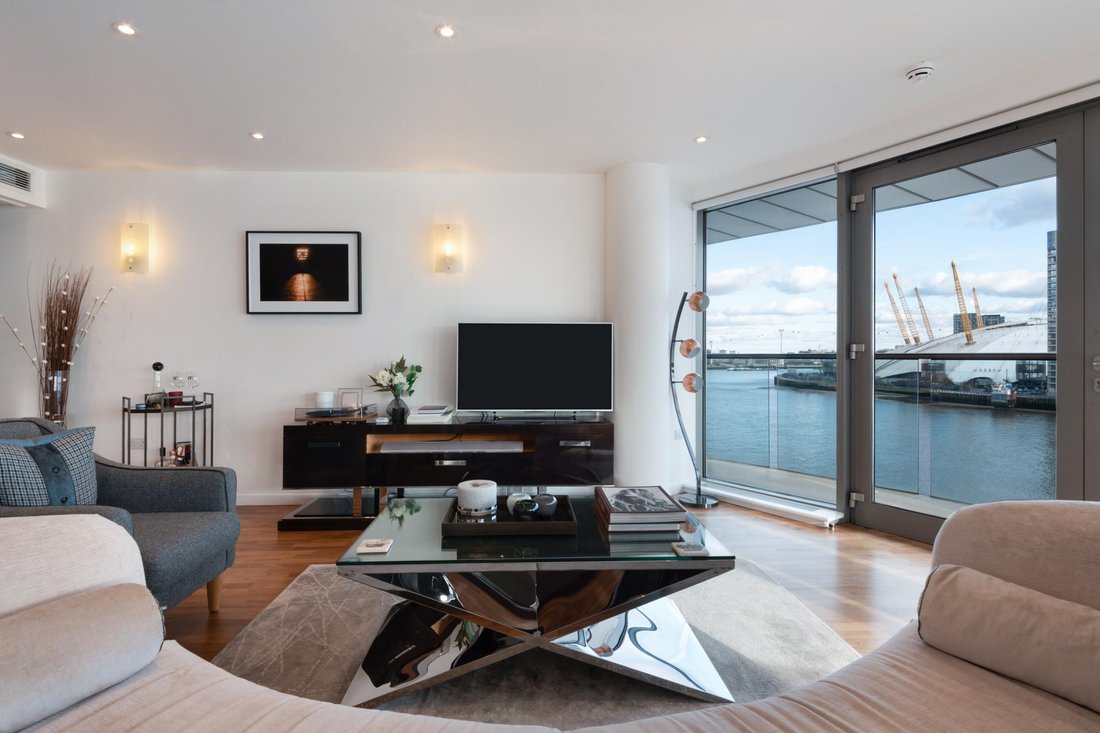 Apartment in Poplar, Tower Hamlets, England 4 - 17236091