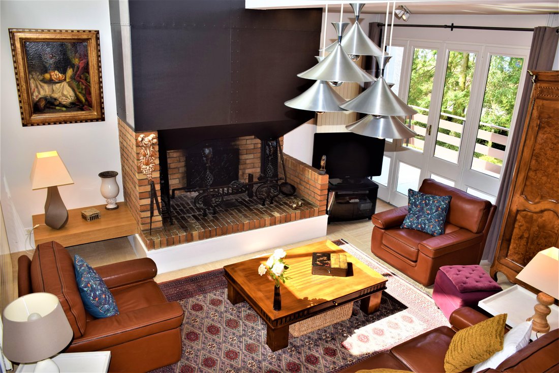 Villa in La Tour-en-Jarez, Auvergne-Rhône-Alpes, France 3 - 17235180