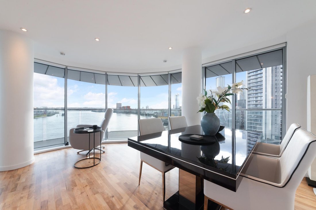 Apartment in Poplar, Tower Hamlets, England 2 - 17236091