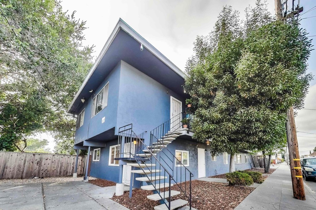 Oakland, California, United States 4 - 17236368