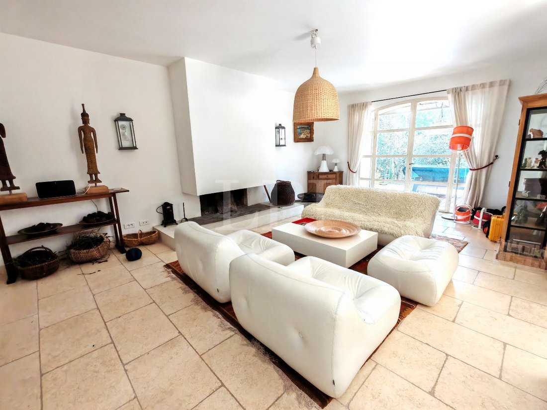 House in Apt, Provence-Alpes-Côte d'Azur, France 5 - 17235196