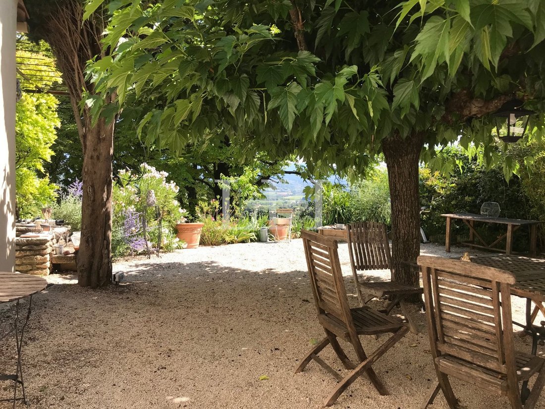 House in Saint-Saturnin-lès-Apt, Provence-Alpes-Côte d'Azur, France 1 - 17235261